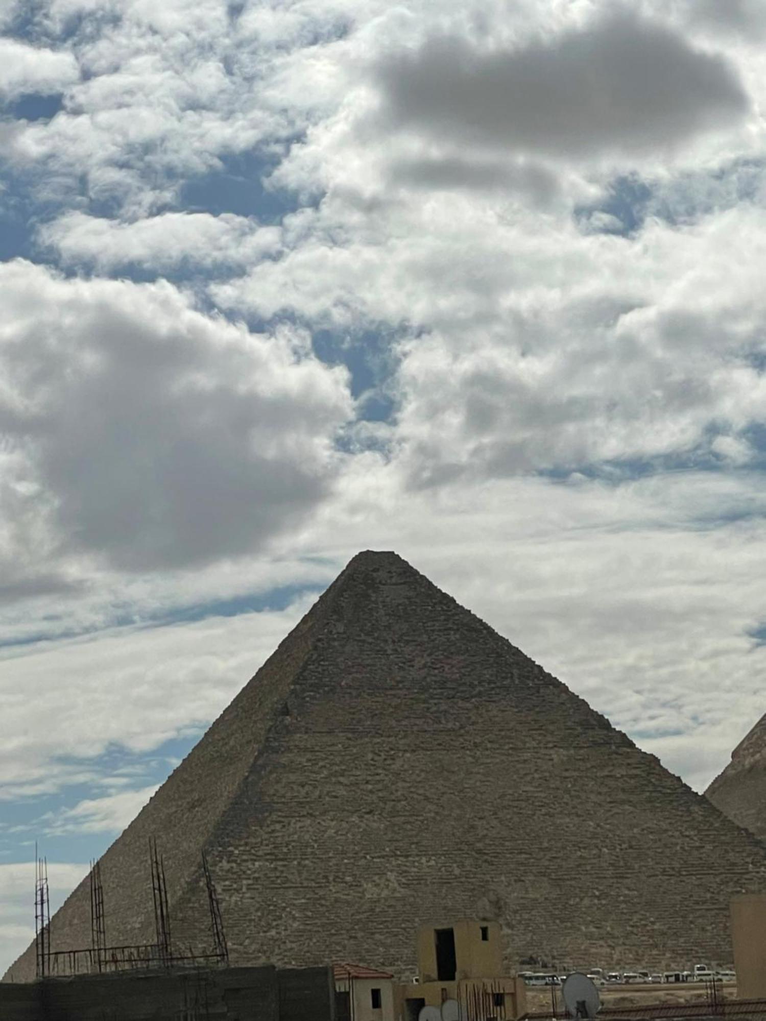 Diyar Pyramids Inn Kafrat al Jabal Exterior foto